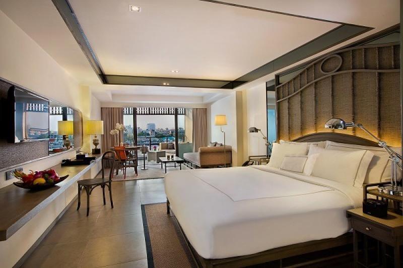 Riva Honeymoon Romance Riva Surya Bangkok Hotel