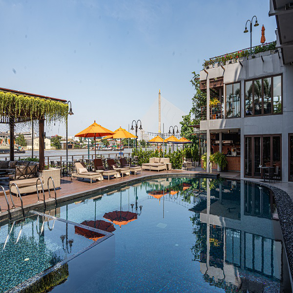Pool view Riva Surya Bangkok Hotel