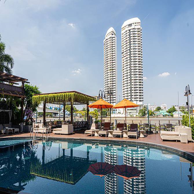 Location & neighborhood Riva Surya Bangkok Hotel