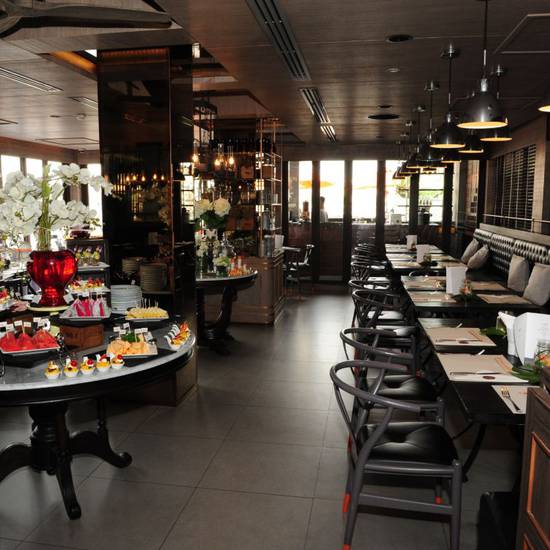 The babble & grill restaurant Riva Surya Bangkok Hotel