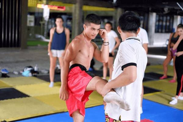 Jaroenthong  muay thai gym - group class prices per person Riva Surya Bangkok Hotel