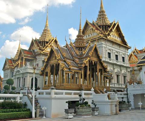 The grand palace Hotel Riva Surya Bangkok