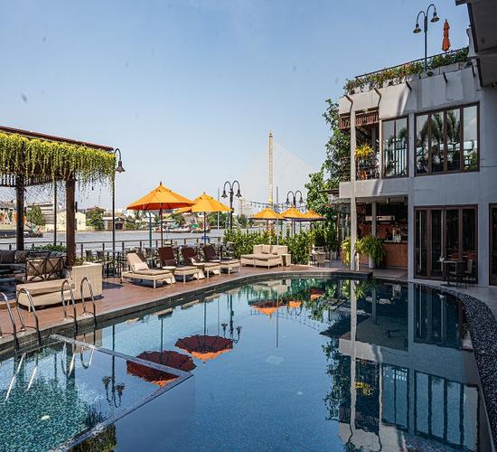 Pool view Riva Surya Bangkok Hotel Pool view Riva Surya Bangkok Hotel