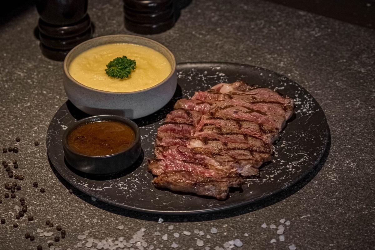 ร้านอาหารบับเบิ้ล แอนด์ กริลล์ โรงแรม ริว่า เซอร์ย่า กรุงเทพฯ กรุงเทพมหานคร