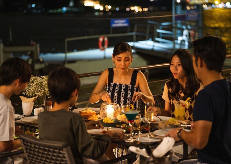 บาร์ริเวอร์ไซด์ โรงแรม ริว่า เซอร์ย่า กรุงเทพฯ กรุงเทพมหานคร บาร์ริเวอร์ไซด์ โรงแรม ริว่า เซอร์ย่า กรุงเทพฯ กรุงเทพมหานคร