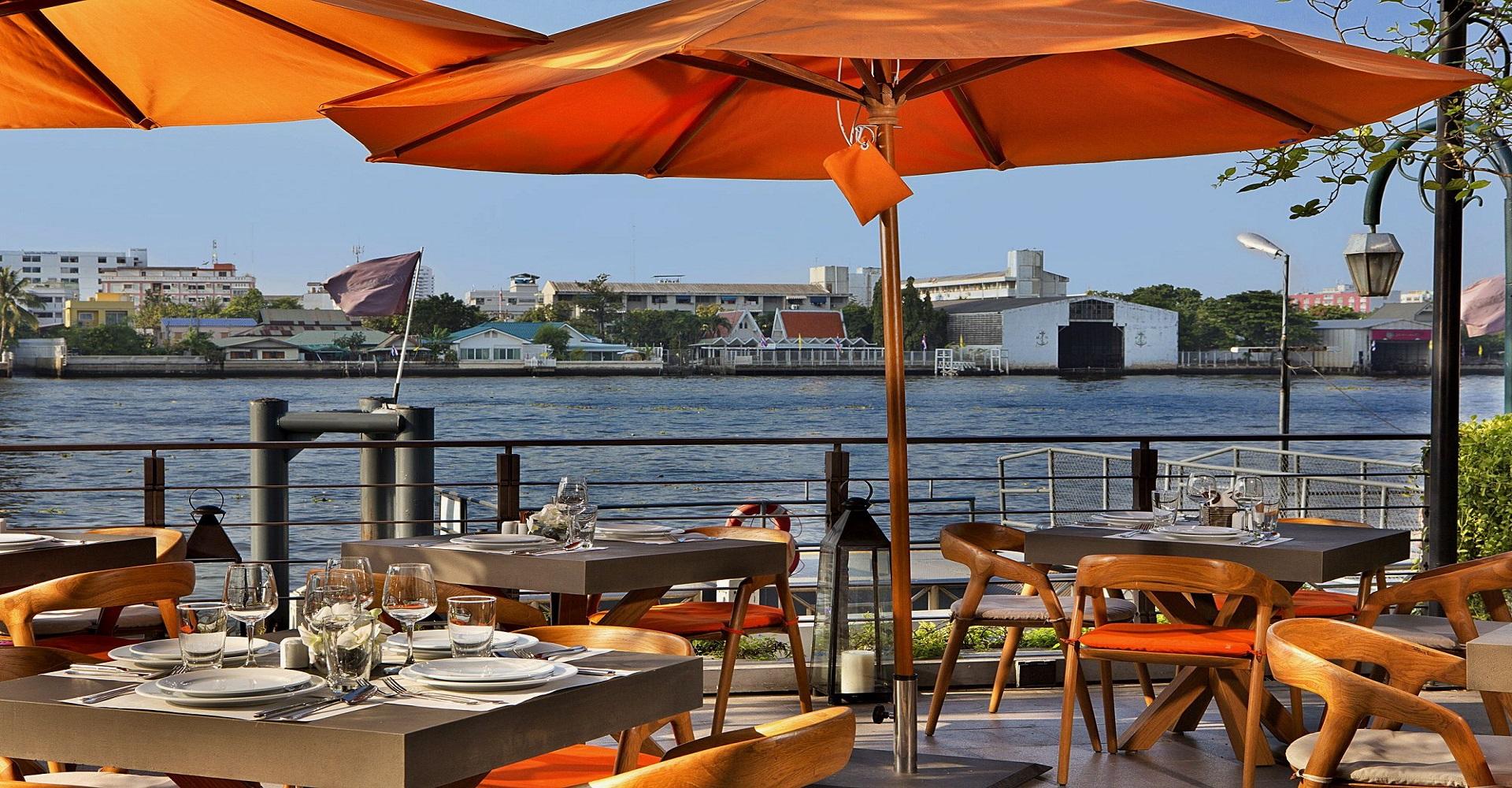  Riva Surya Bangkok Hotel