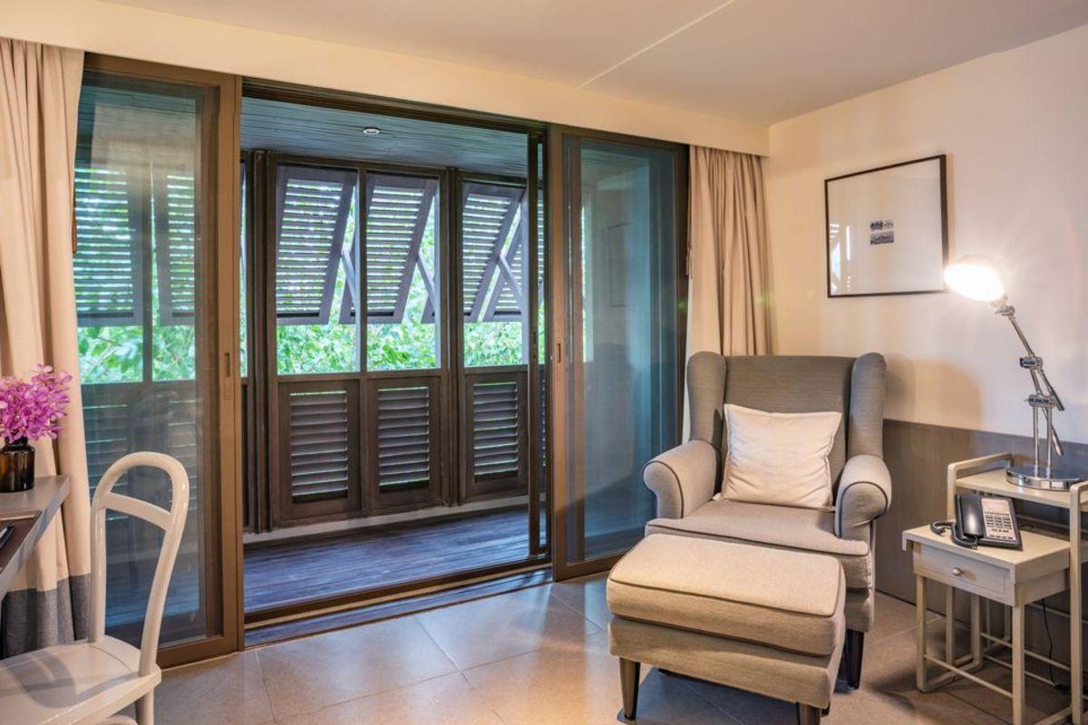 Urban Room Riva Surya Bangkok Hotel