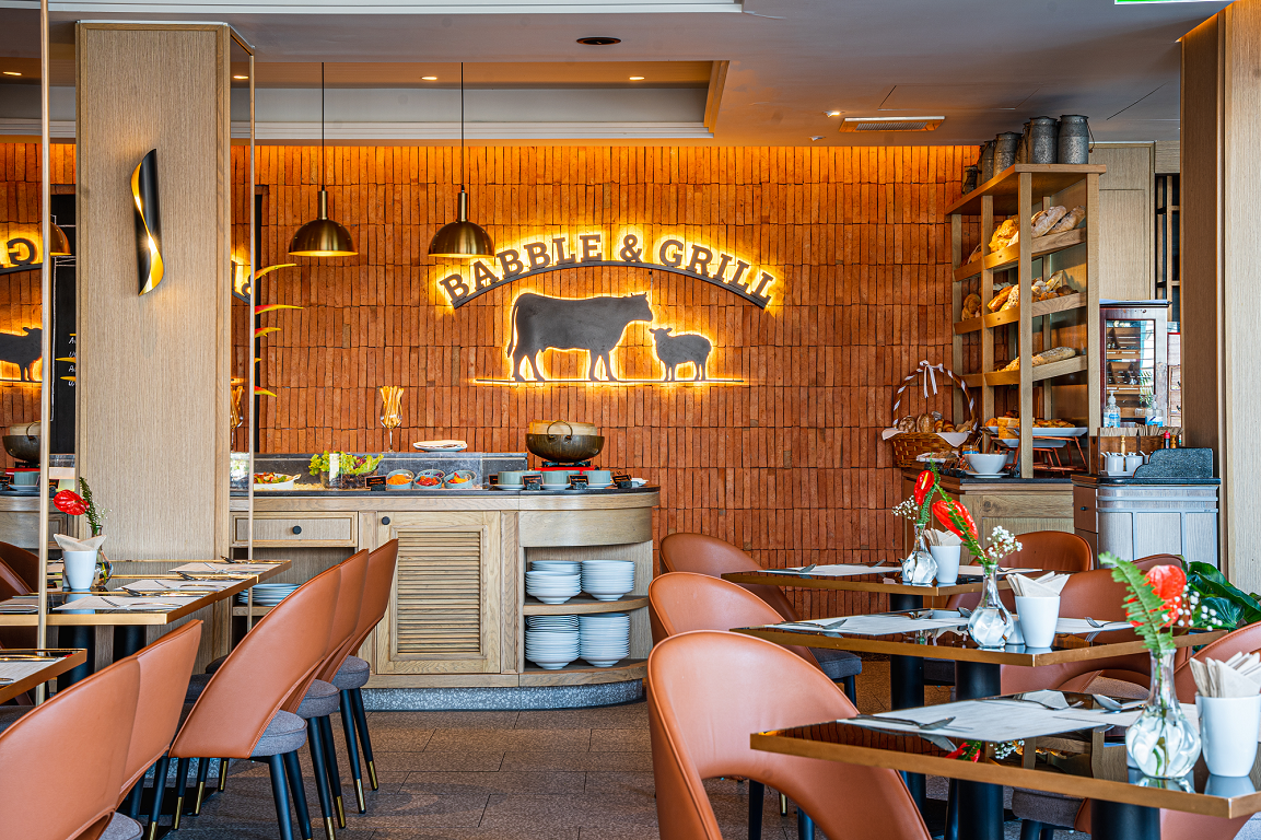 The Babble & Grill Restaurant Riva Surya Bangkok Hotel