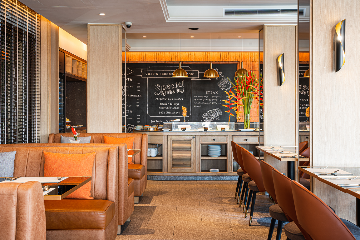 The Babble & Grill Restaurant Riva Surya Bangkok Hotel